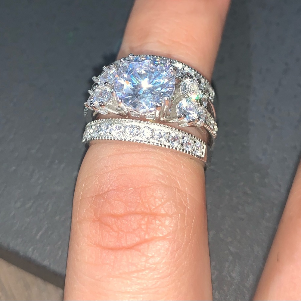 Ring Set - Picture 4 of 7